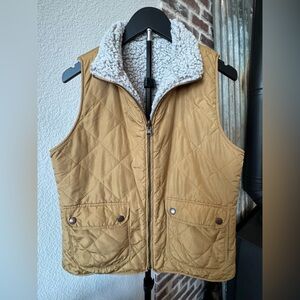 Thread & Supply Women’s Reversible Quilted & Fleece Vest Size Small S Camel
